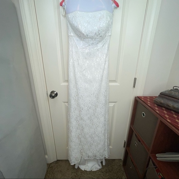 David’s Bridal Galina S8551 Allover Beaded Lace Sheath Empire Waist Strapeless - Picture 15 of 17